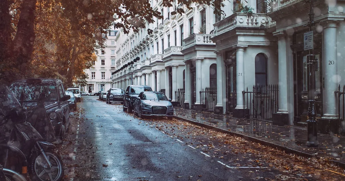 Estacionar sem Stress: Guia Completo de Manobras de Estacionamento