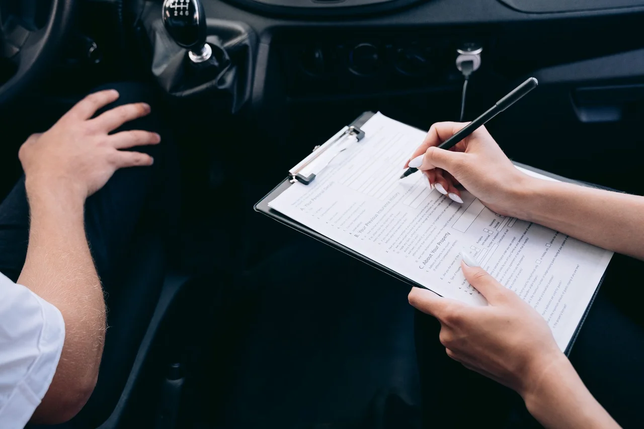 Seguro Automóvel para Condutores Noveis: Porque é Tão Caro e Como Poupar
