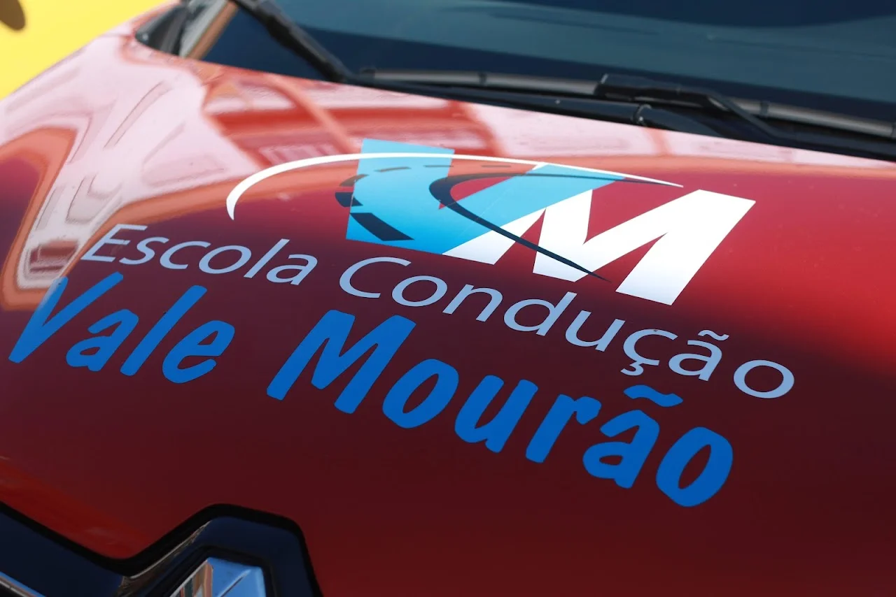 Escola de Condução de Vale Mourão - Unipessoal Lda