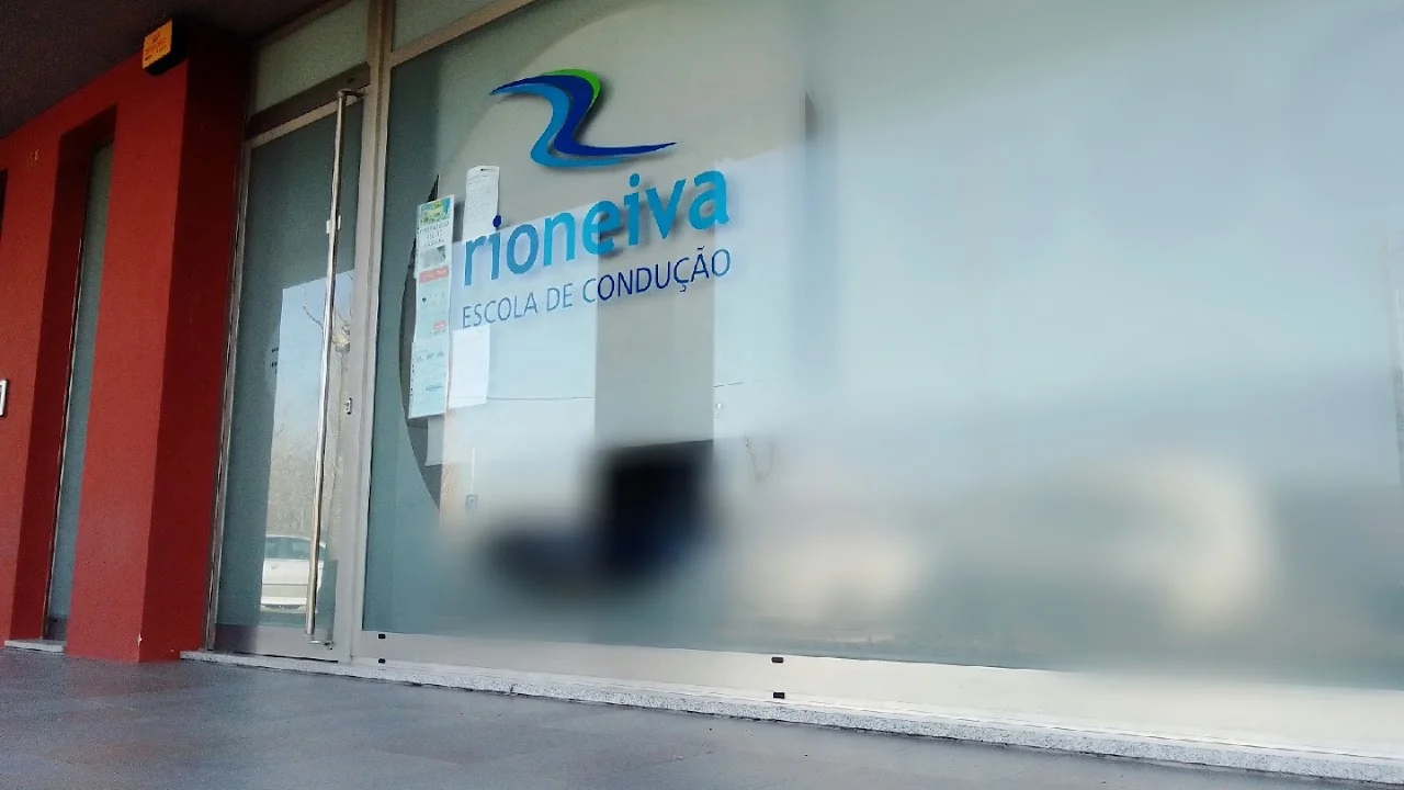 Escola de Condução Rio Neiva Lda