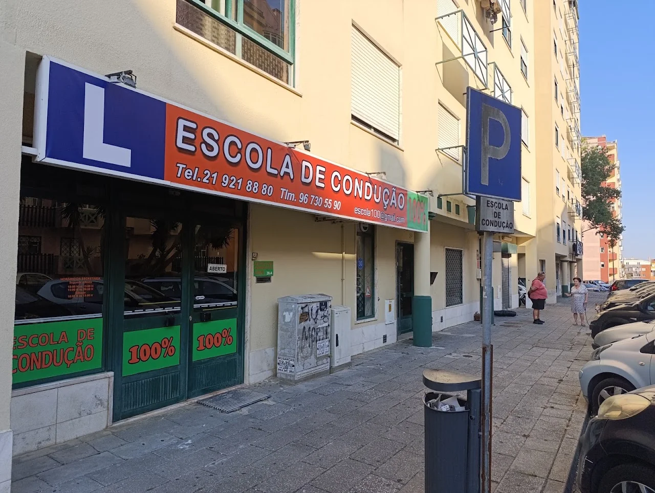 Escola de Condução 100% Lda