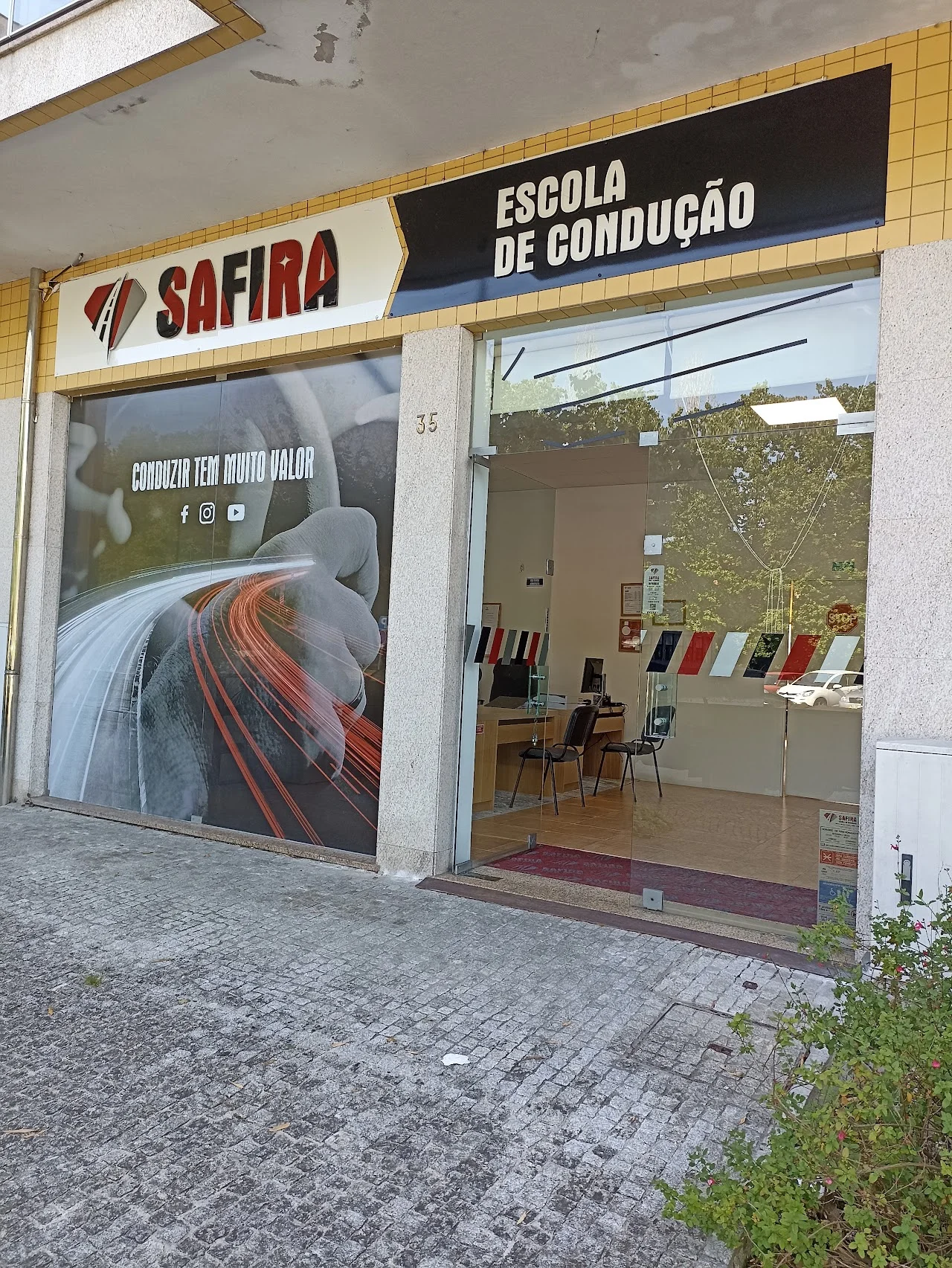 Escola de Condução Safira